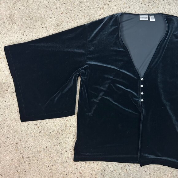 Chico's Black Velvet Cardigan Kaftan Sleeves Rhinestone Button Size 2 Large Wome - Picture 3 of 4